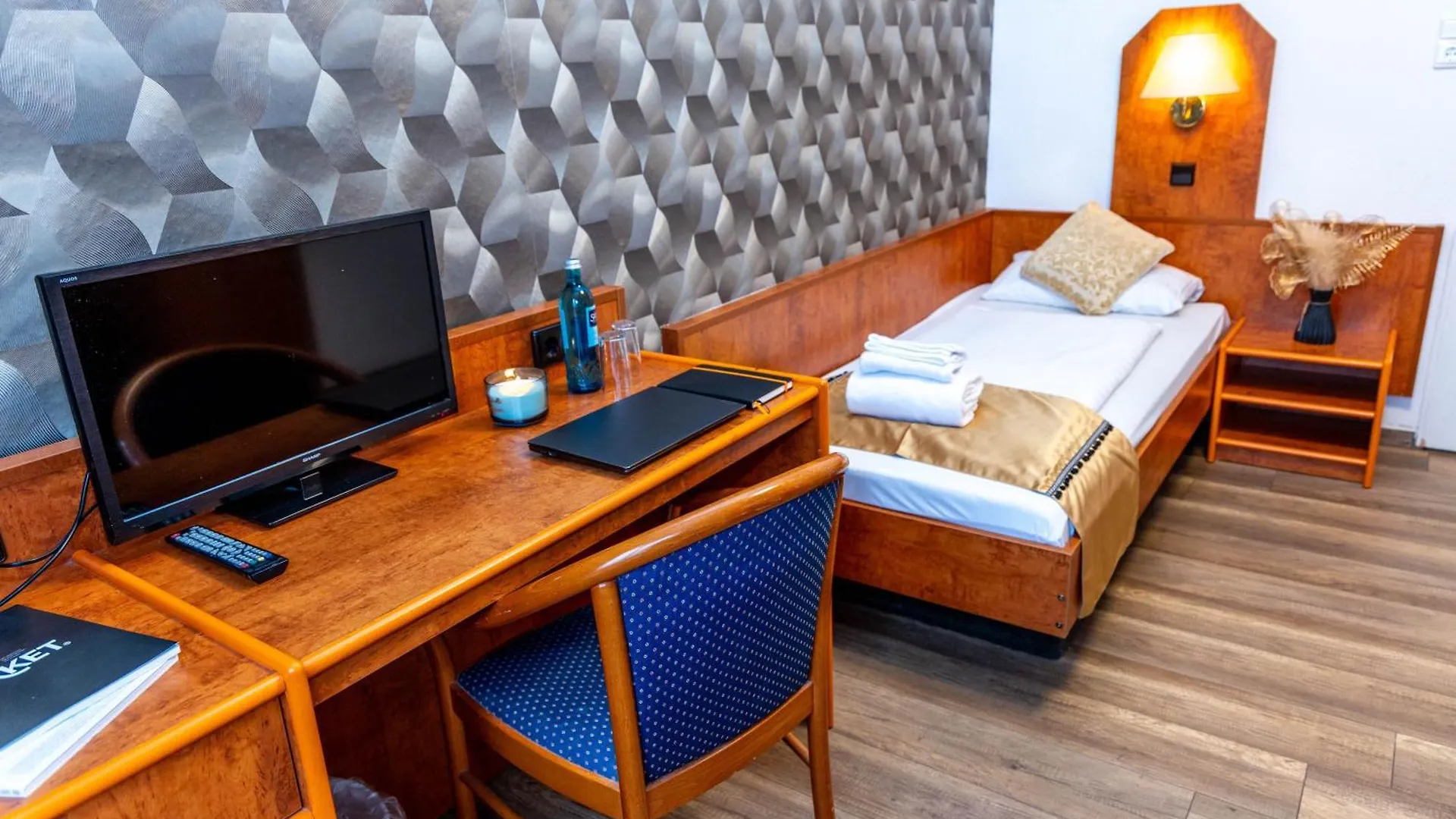 ***  Hotel Rossija Francfort-sur-le-Main Allemagne